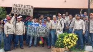 En Guayana trabajadores de Briquetera del Caroní protestan por bajos salarios #23Sep