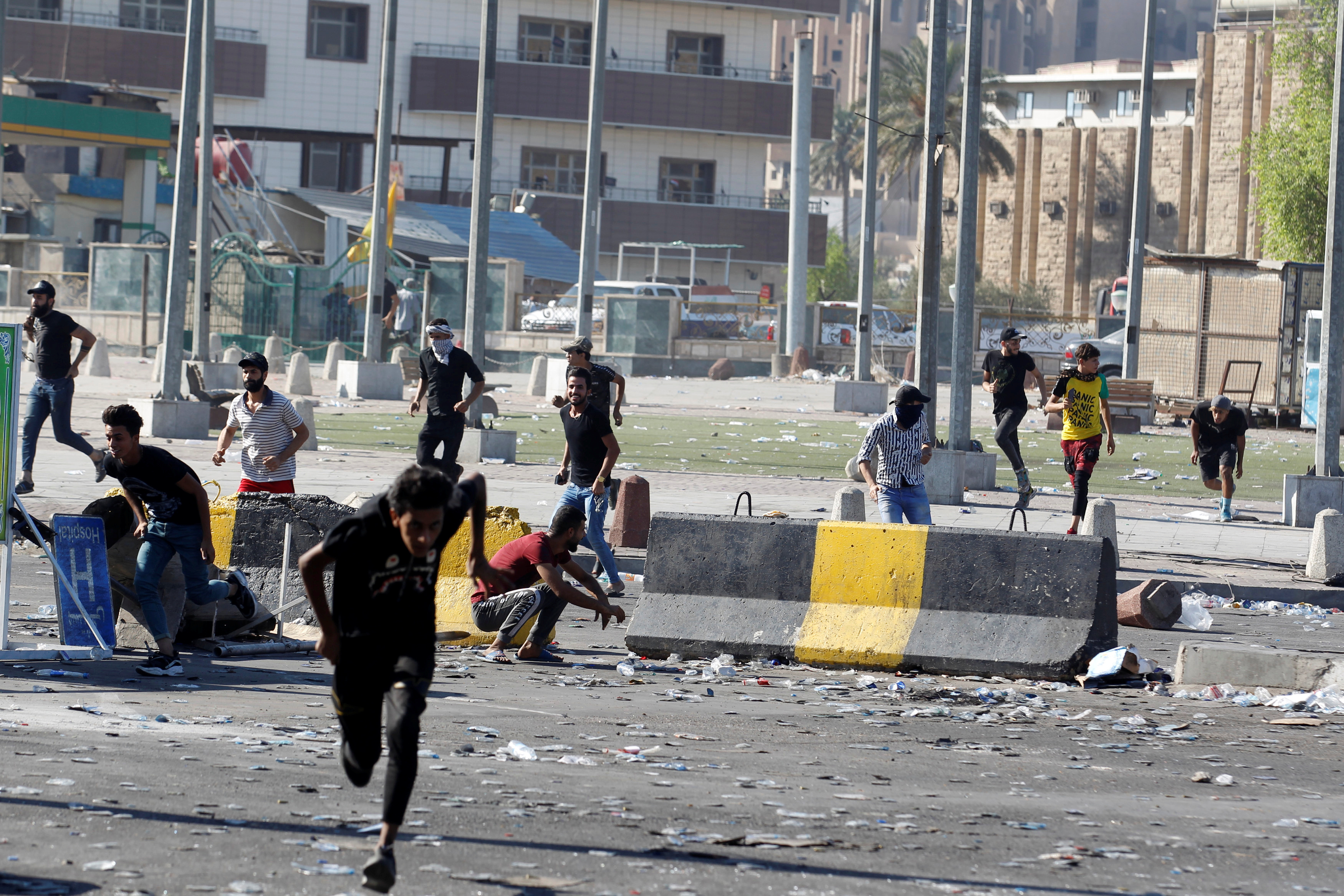 Suben a 63 los muertos y cortan la electricidad a los manifestantes en Bagdad
