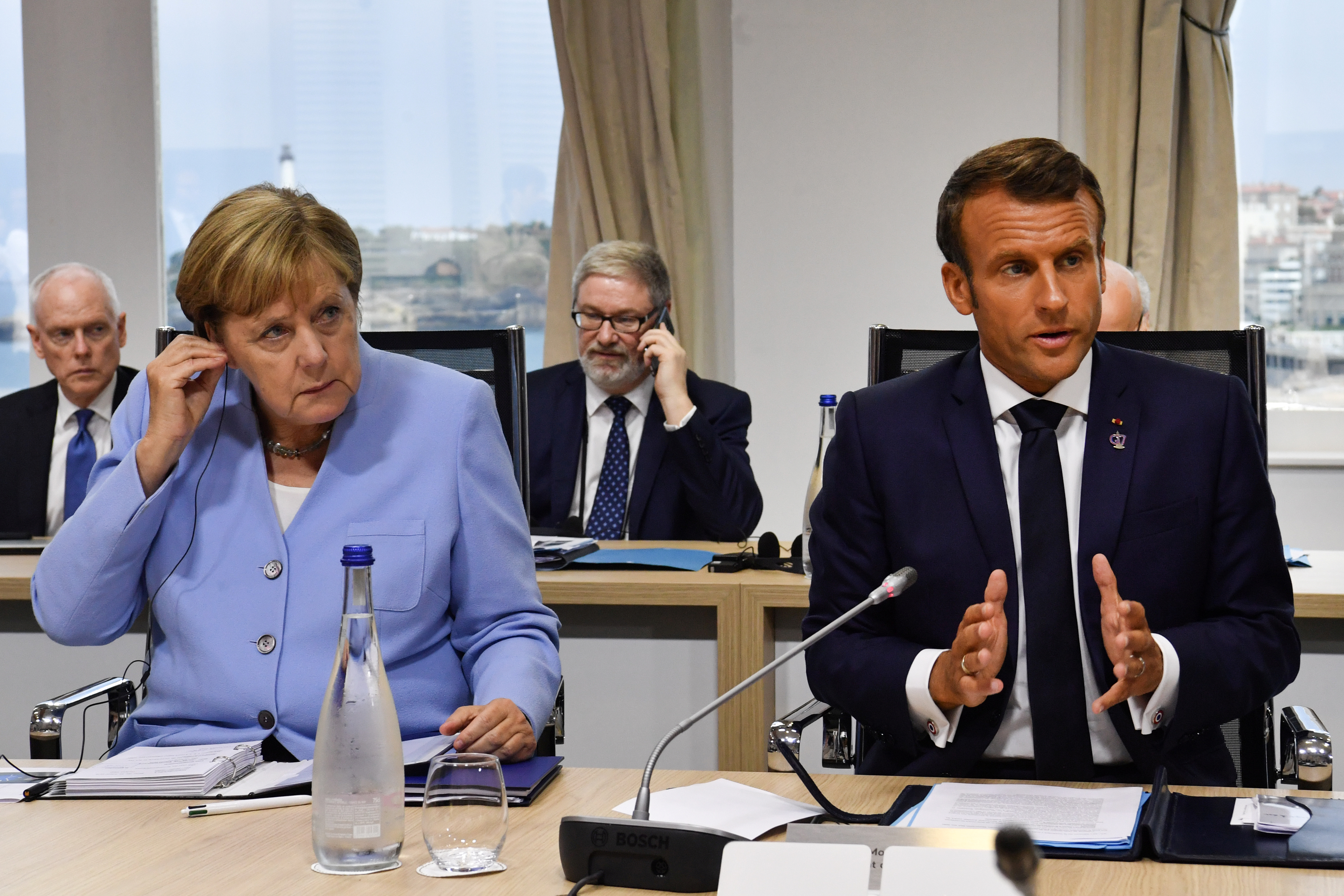 Macron y Merkel reunidos para armonizar posiciones antes de cumbre de la UE