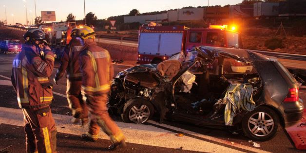 Al menos tres personas murieron en una terrible colisión en las calles de España