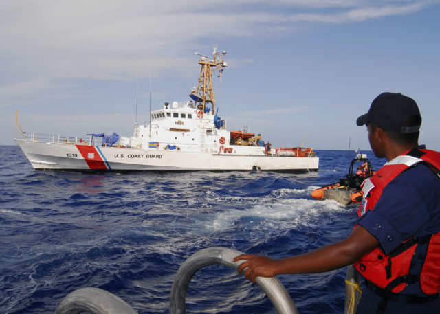 Repatrían a 45 dominicanos que trataban de llegar ilegalmente a Puerto Rico