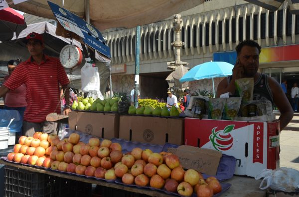 Ferias a cielo abierto proporcionan ahorro en productos navideños