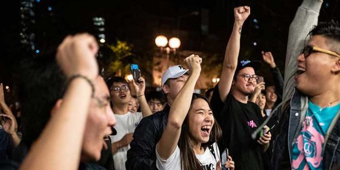 Trump promulga la ley que apoya a manifestantes en Hong Kong