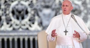 El Papa quiere que el catecismo condene la posesión de armas nucleares