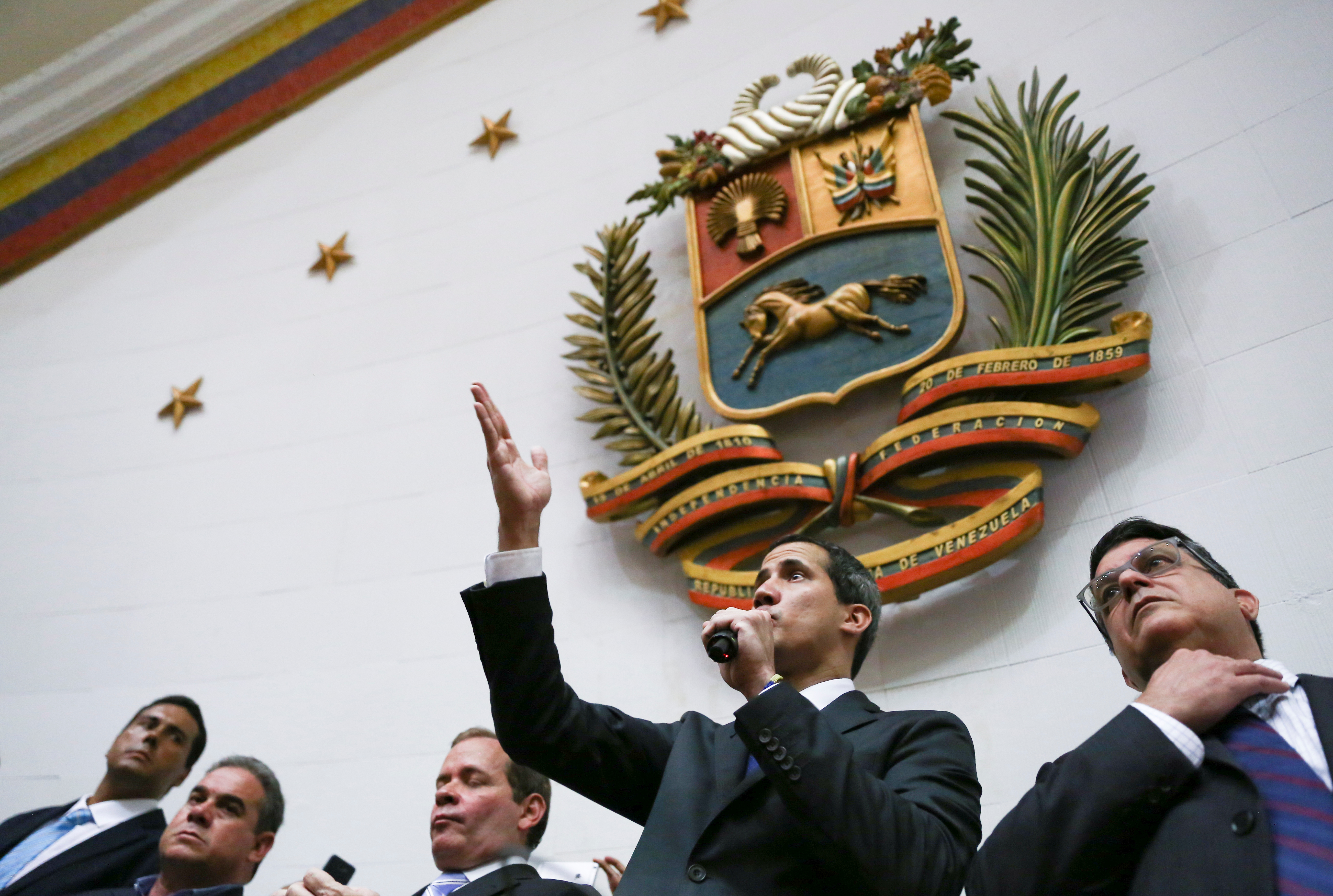 Guaidó decidió programar la nueva sesión de la Asamblea Nacional para el miércoles #15Ene