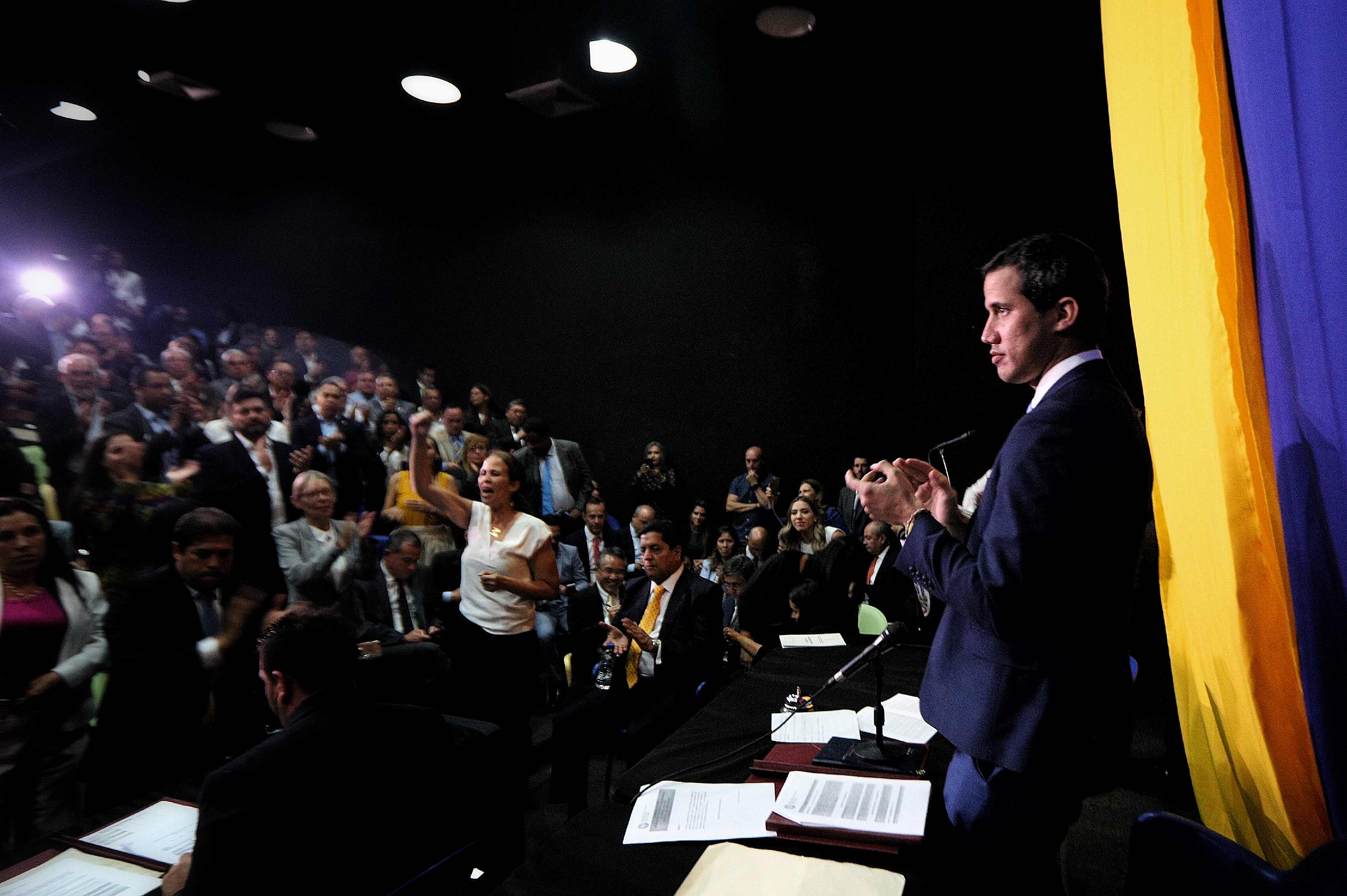 Una mayoría absoluta de 100 diputados respaldó la legítima reelección de Guaidó