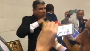 El gesto que evidencia el plan del régimen de Maduro para evitar la reelección de Juan Guaidó en la AN (Video)