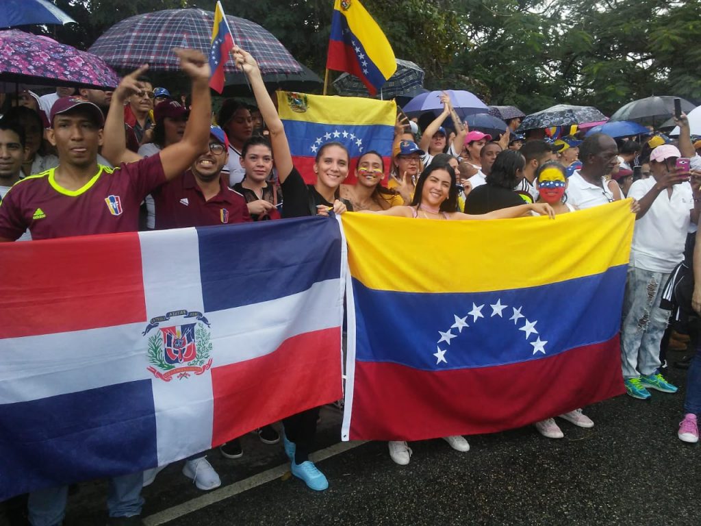 Dominicana normaliza situación de venezolanos irregulares en la isla