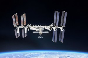 Rusia y EEUU firman un acuerdo sobre vuelos espaciales a la EEI