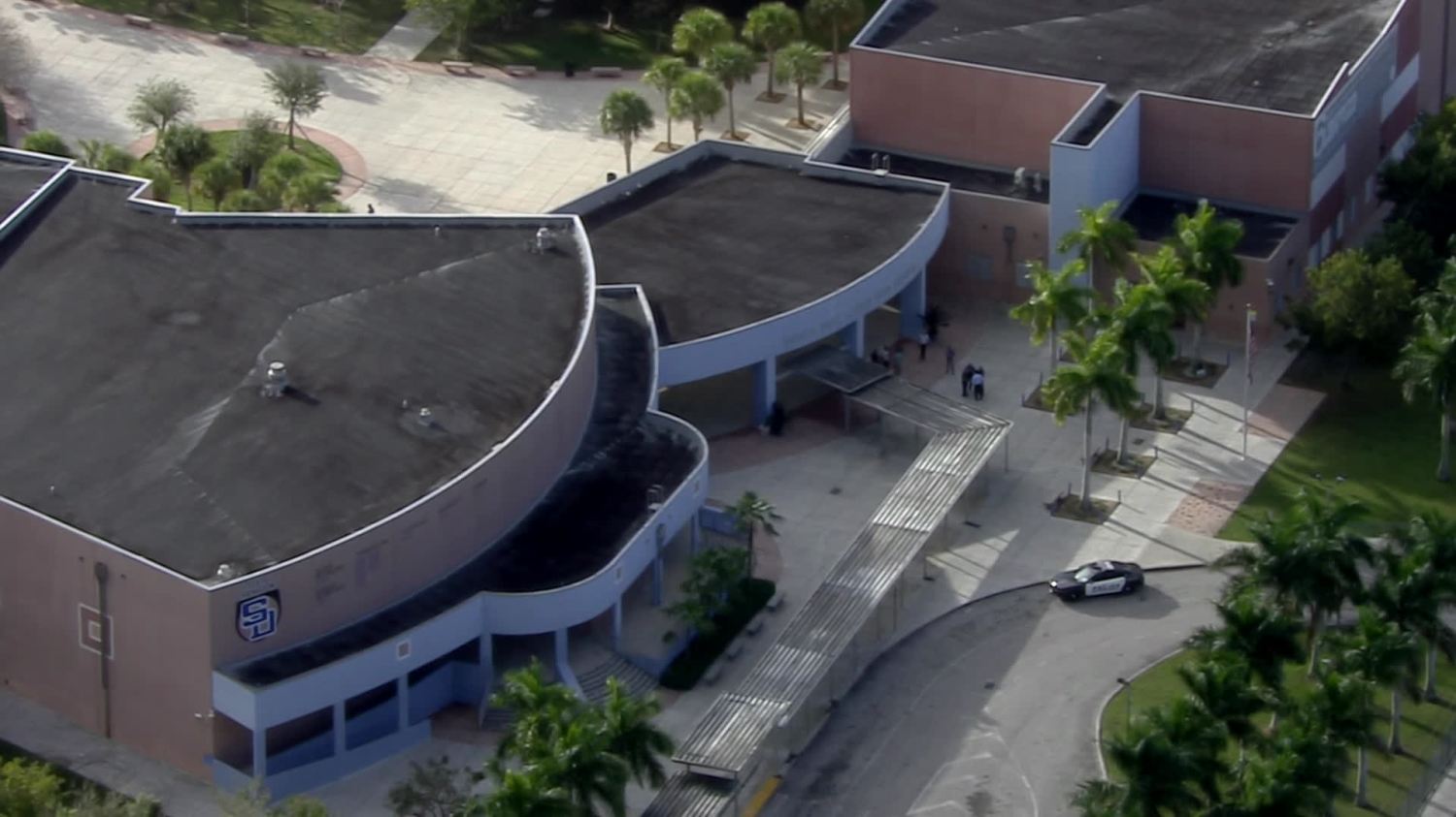 Bloqueo preventivo levantado en South Dade Senior High School