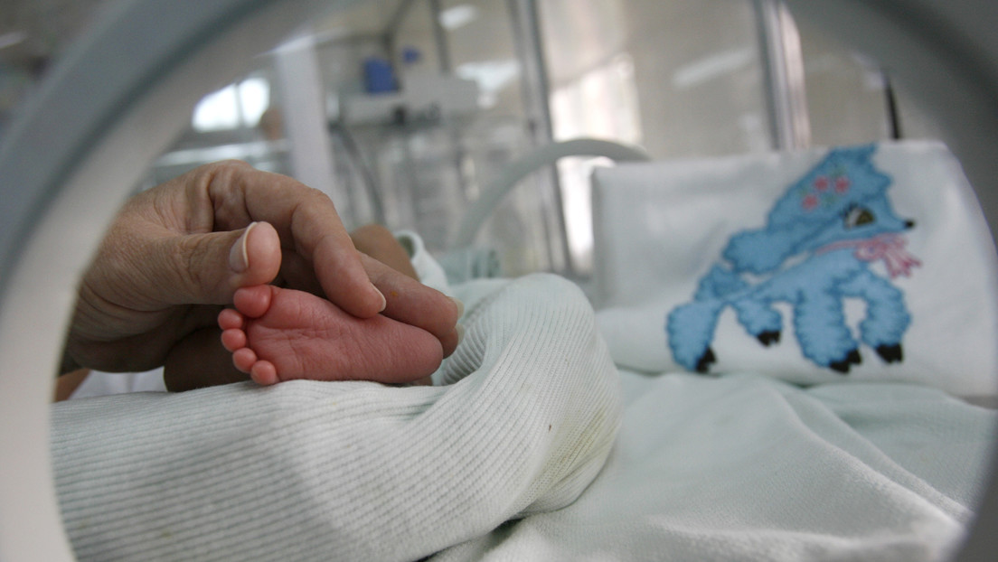 Falleció un bebé de seis semanas por coronavirus en EEUU