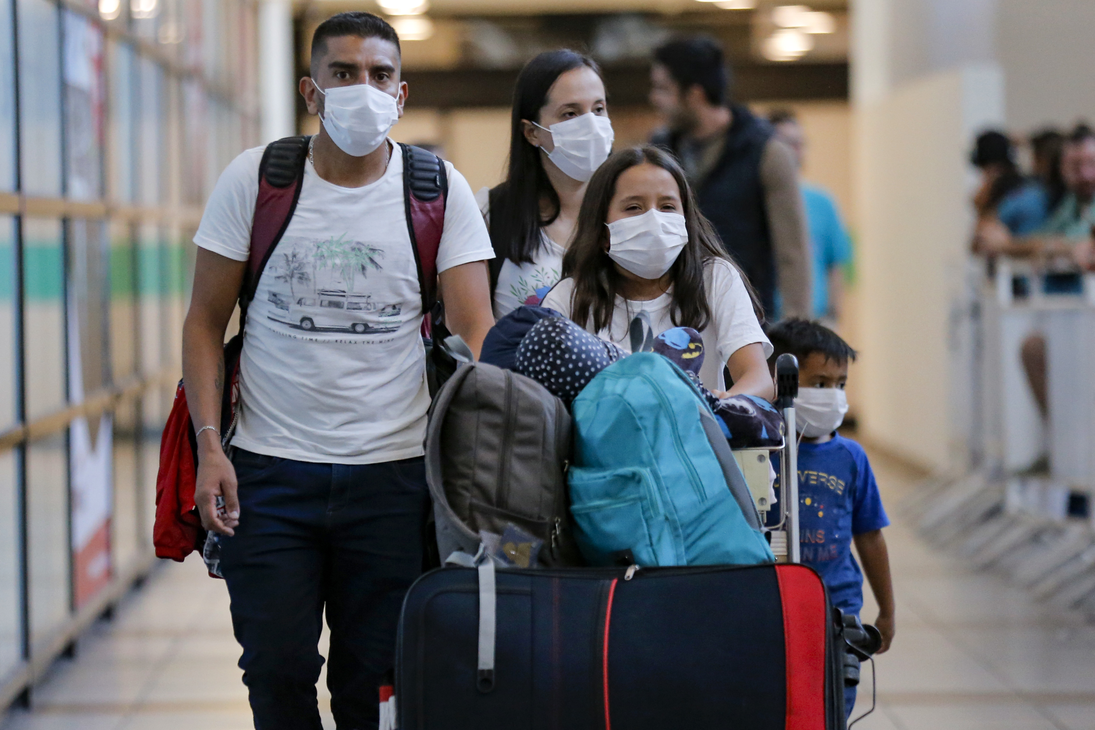 Pandemia preocupa en el norte de Chile mientras sur y centro se estabilizan