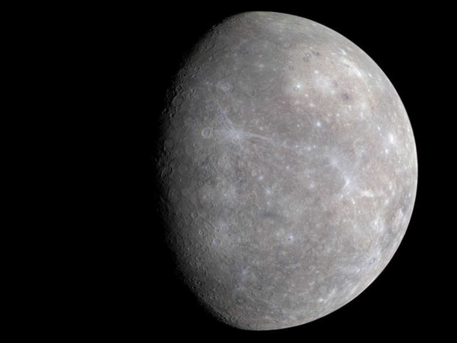 ¿Cómo es posible que 400 grados centígrados puedan crear hielo en Mercurio?