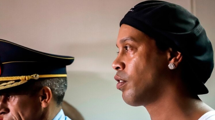 Un juez de Paraguay concede prisión domiciliaria a Ronaldinho