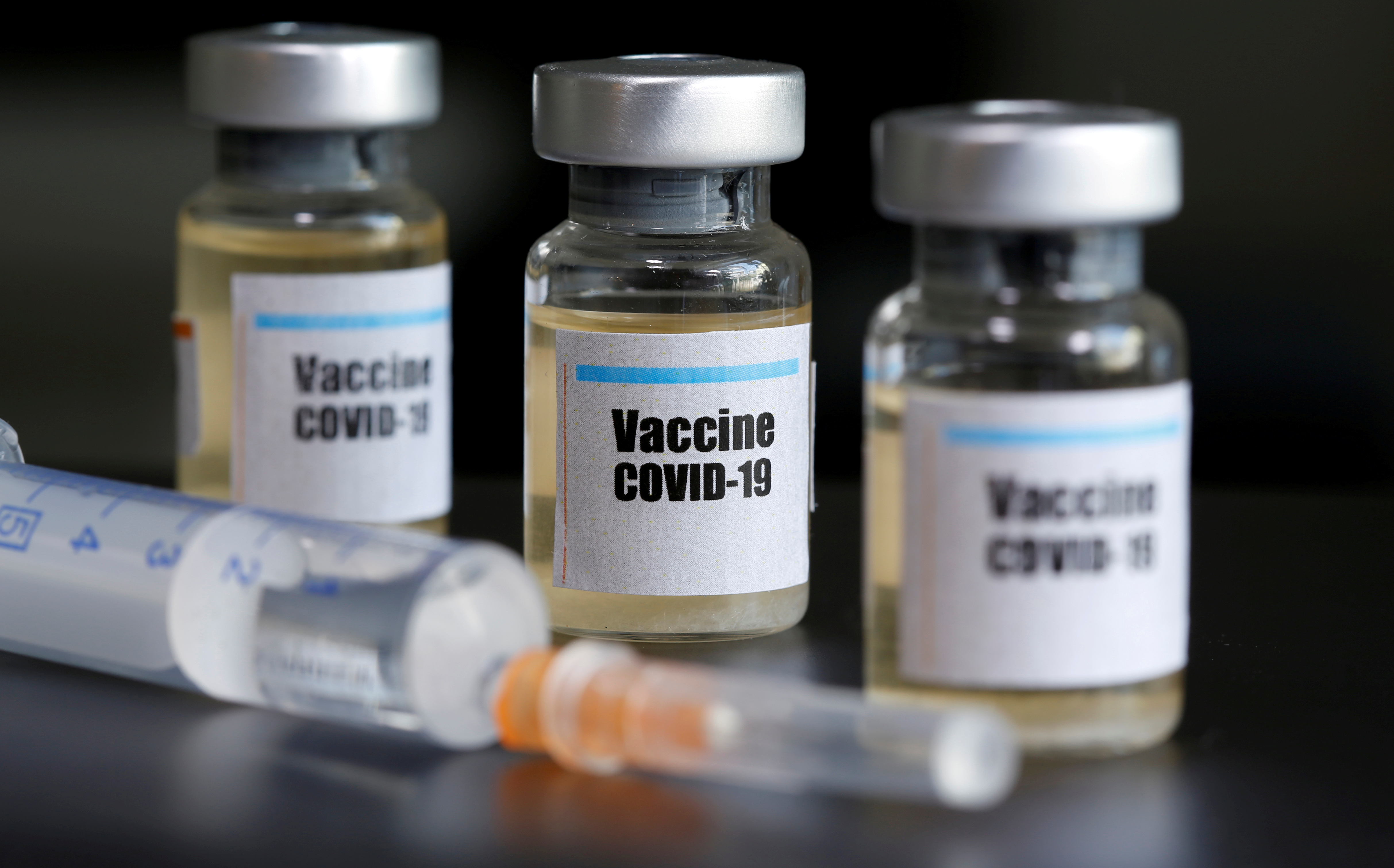 Tres prototipos rusos de vacuna contra el coronavirus demuestran su eficacia