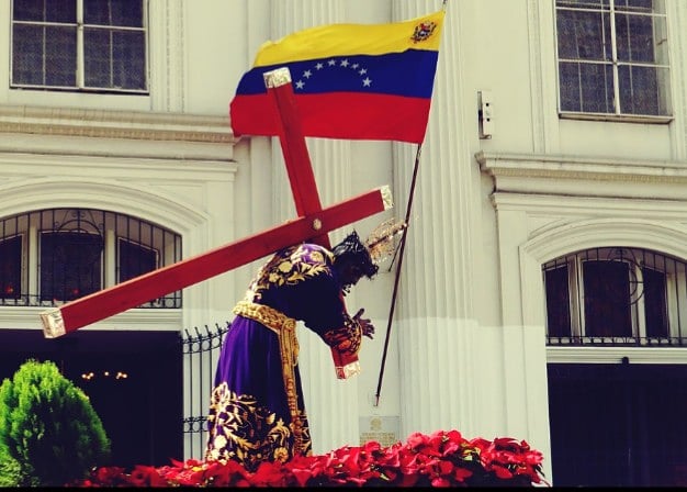 “Quita la pandemia por favor”: El pedido de los fieles al Nazareno de San Pablo (Fotos y videos)