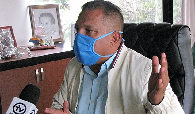 Gobernador de Nueva Esparta denuncia que médicos y enfermeras presentan síntomas del coronavirus y responsabiliza a Maduro