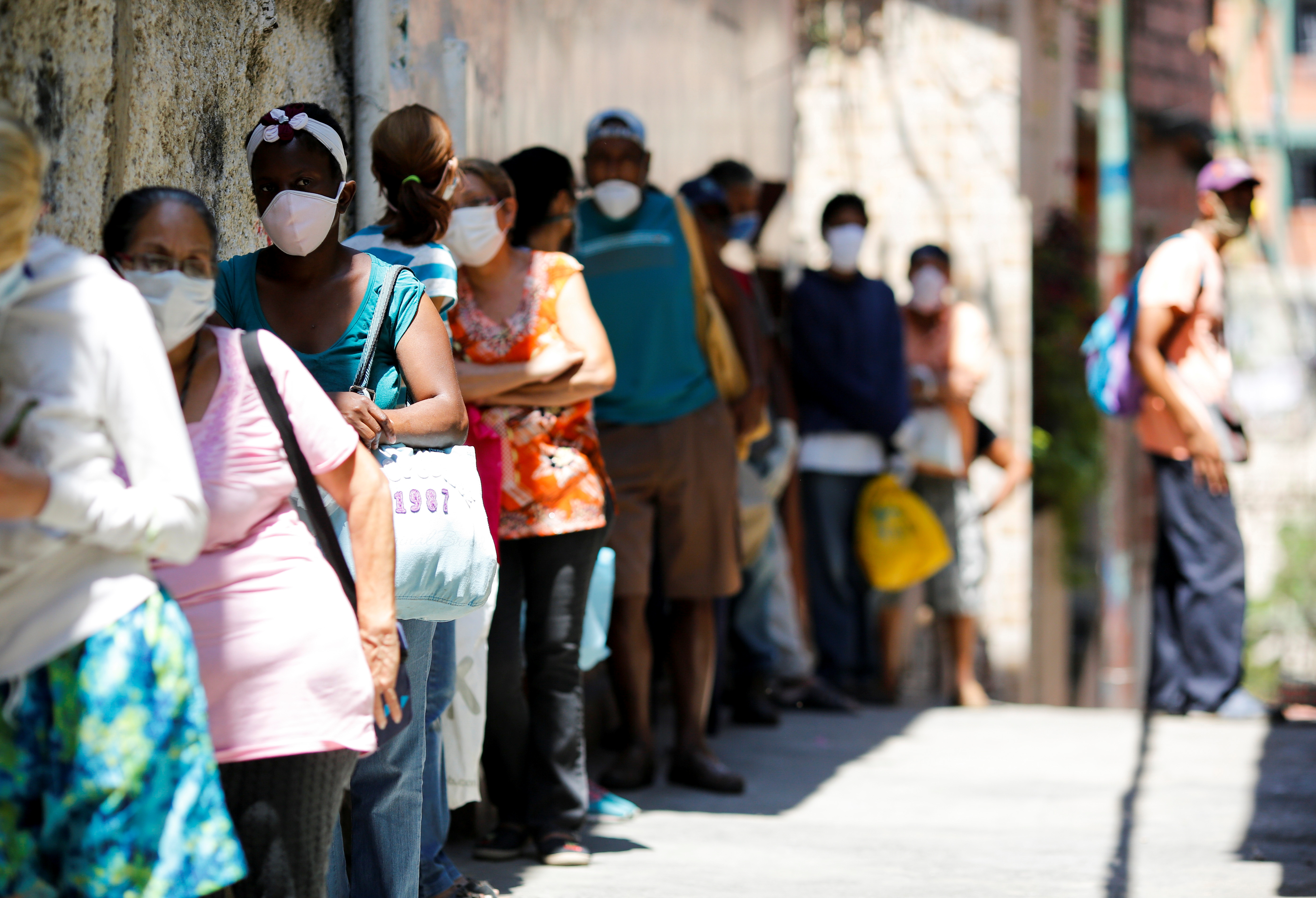 Con 61 nuevos casos de coronavirus, contagios subieron a 2377 en Venezuela