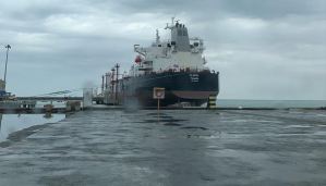 Al menos un tanquero va camino a Venezuela transportando combustible desde Irán