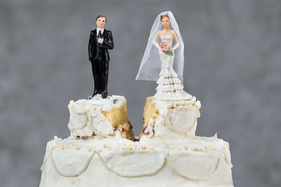 Alrededor de 3,700 parejas esperan para casarse en Nueva York