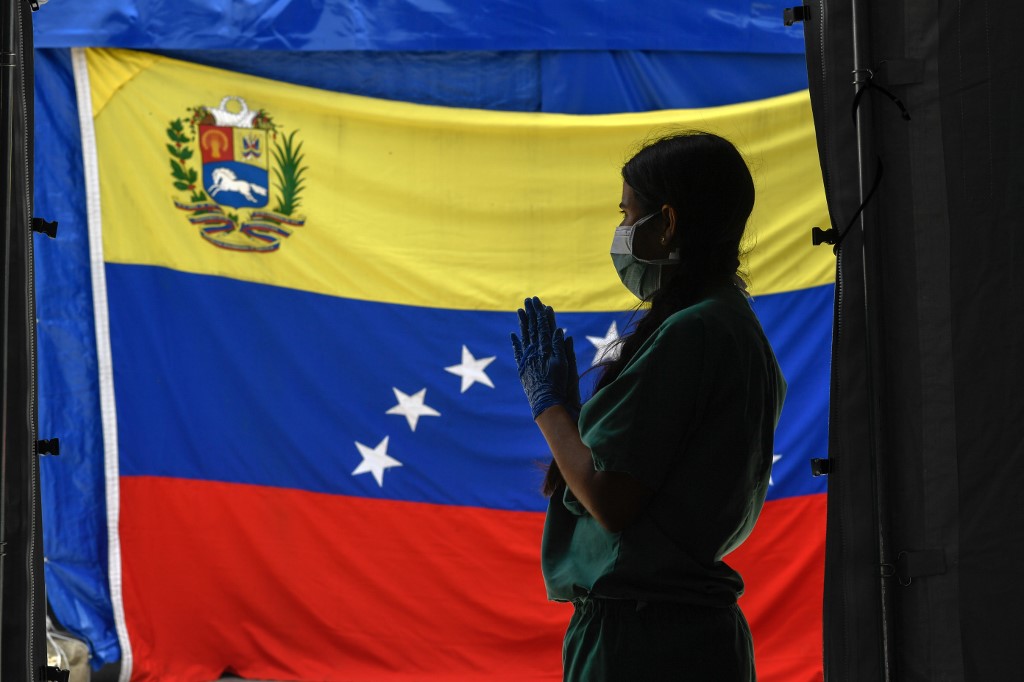 Día de Independencia sombrío: Maduro reporta cifra récord de contagios por coronavirus