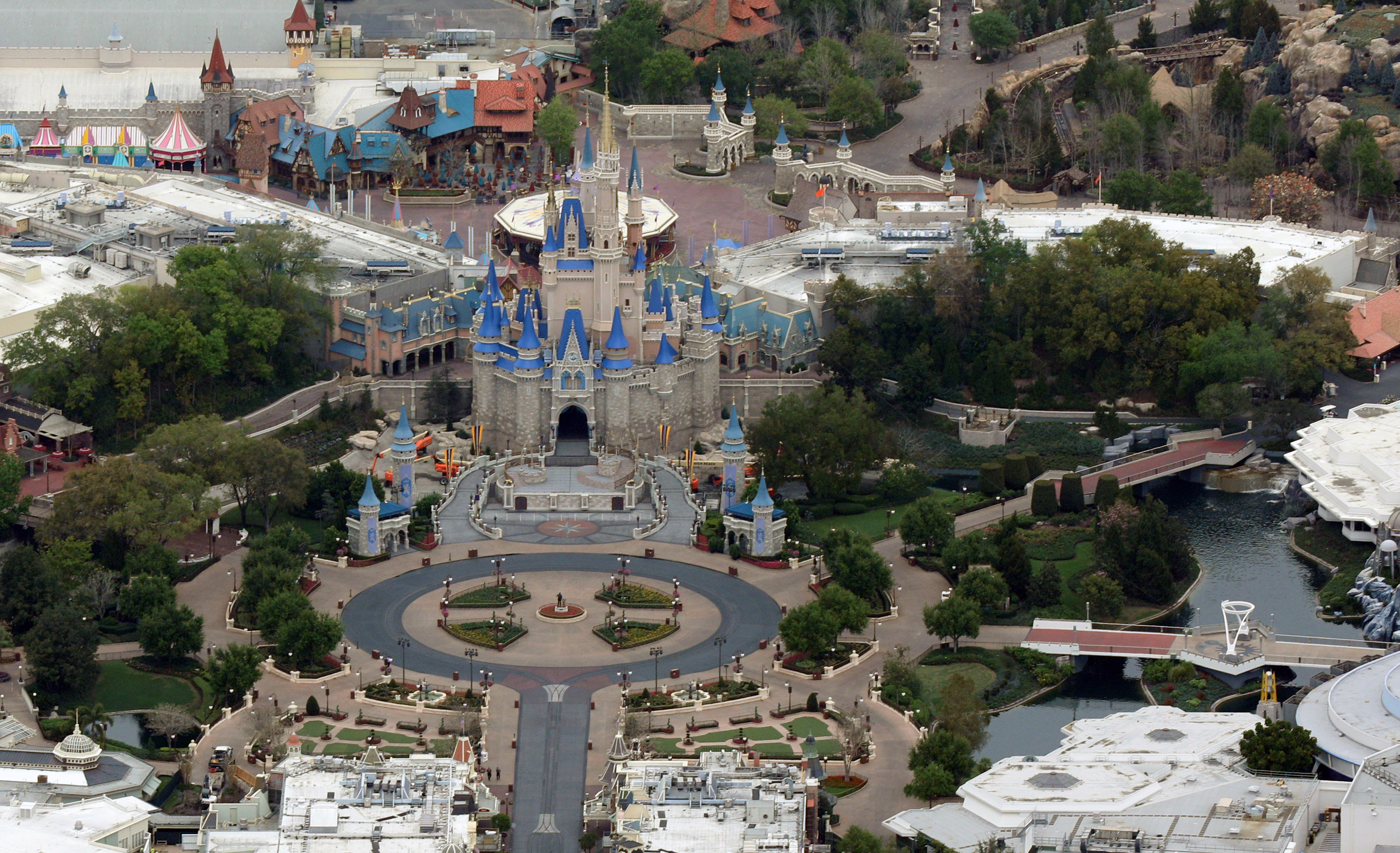 Disney dice que seguirá adelante con la reapertura este #11Jul de sus parques en Florida