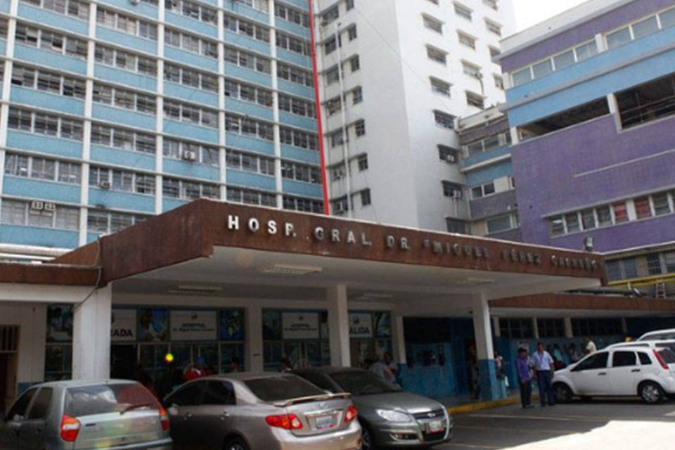 Al menos 21 médicos del hospital Pérez Carreño tienen Covid-19, según Ibéyise Pacheco