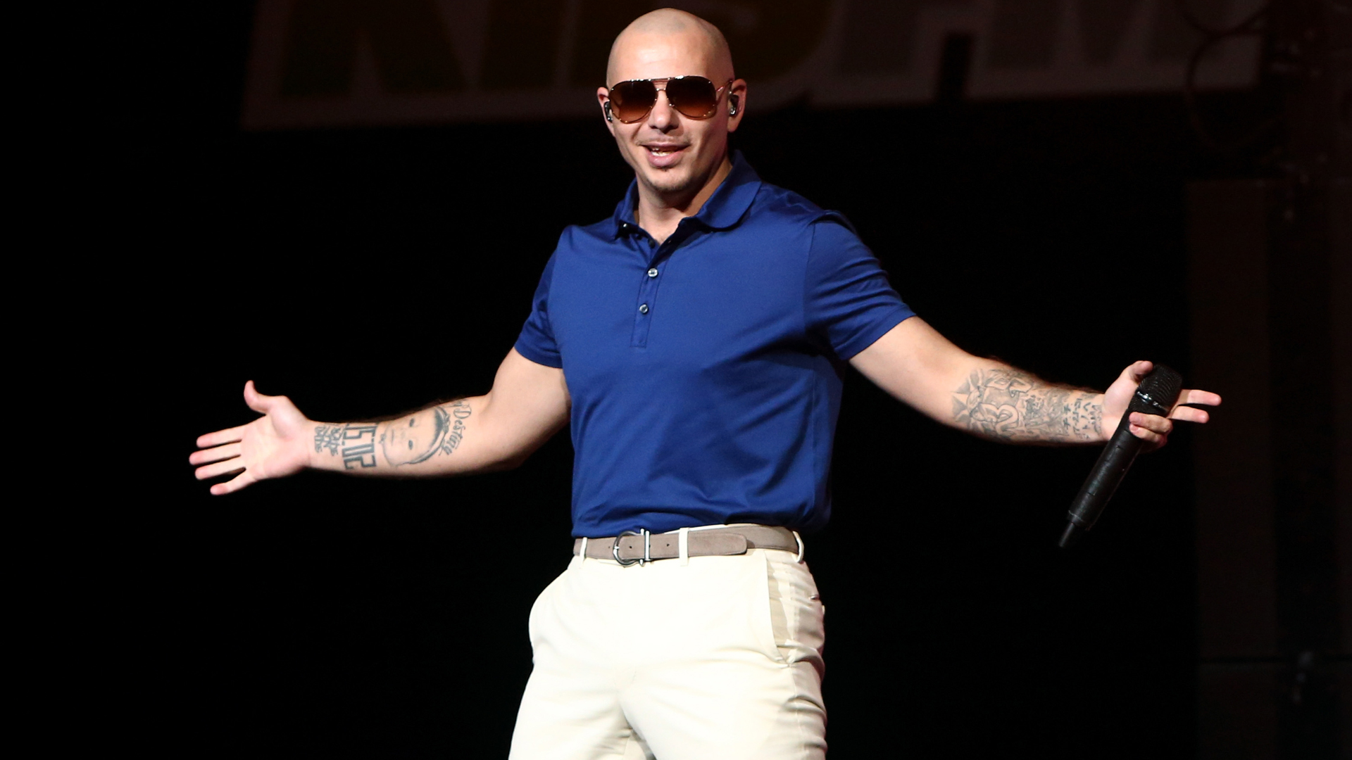 Escuela de Pitbull en Miami obtuvo un millón de dólares para ayudar a los contagiados