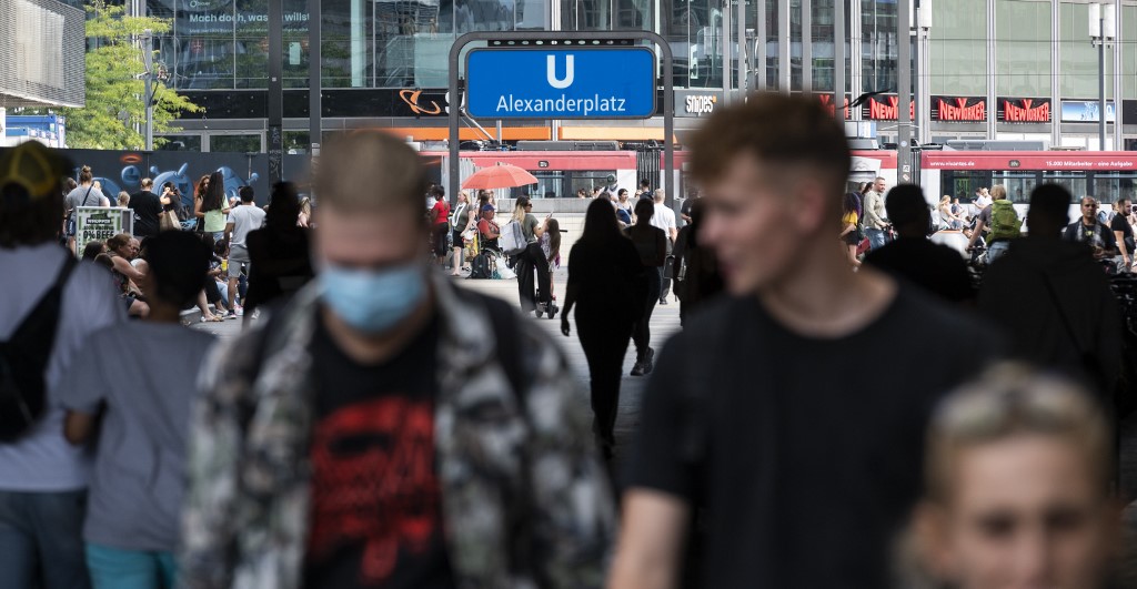 Alarma en Alemania: Registra más de 8 mil contagios por coronavirus en 24 horas