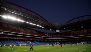 Gobierno francés prevé autorizar presencia de público en estadios