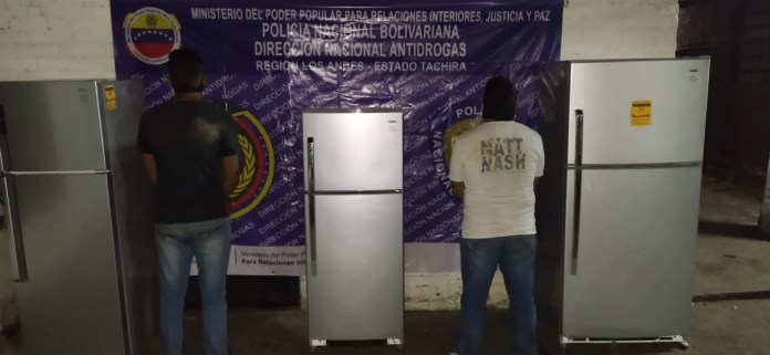 Par de joyitas robaban electrodomésticos de un galpón de “Mi Casa Bien Equipada” y las revendían en San Cristóbal