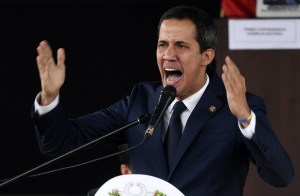 Guaidó celebró la participación de la Consulta Popular: “Democracia mata dictadura”