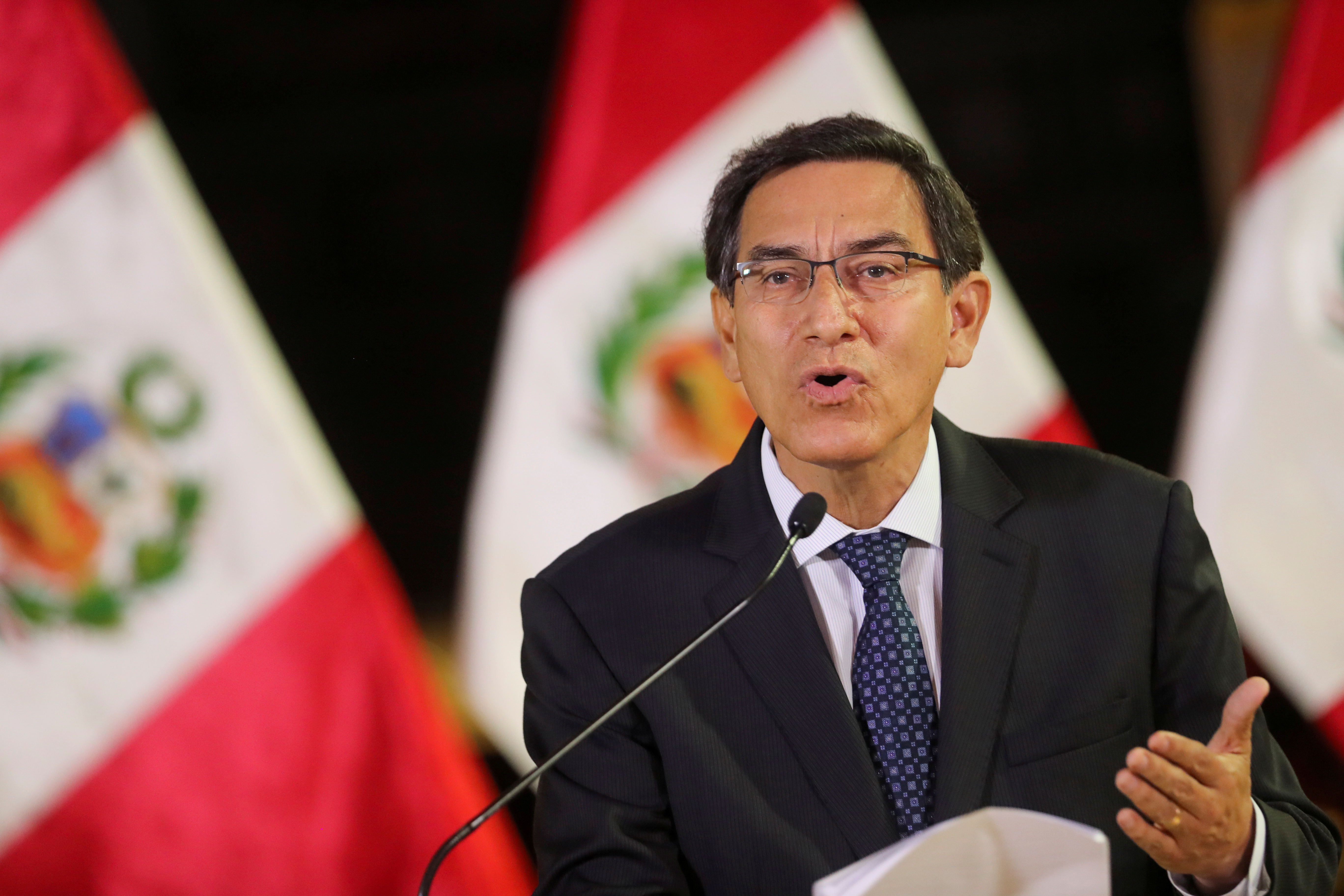 “Me voy con la conciencia tranquila”, afirmó Vizcarra tras ser destituido por el Congreso peruano