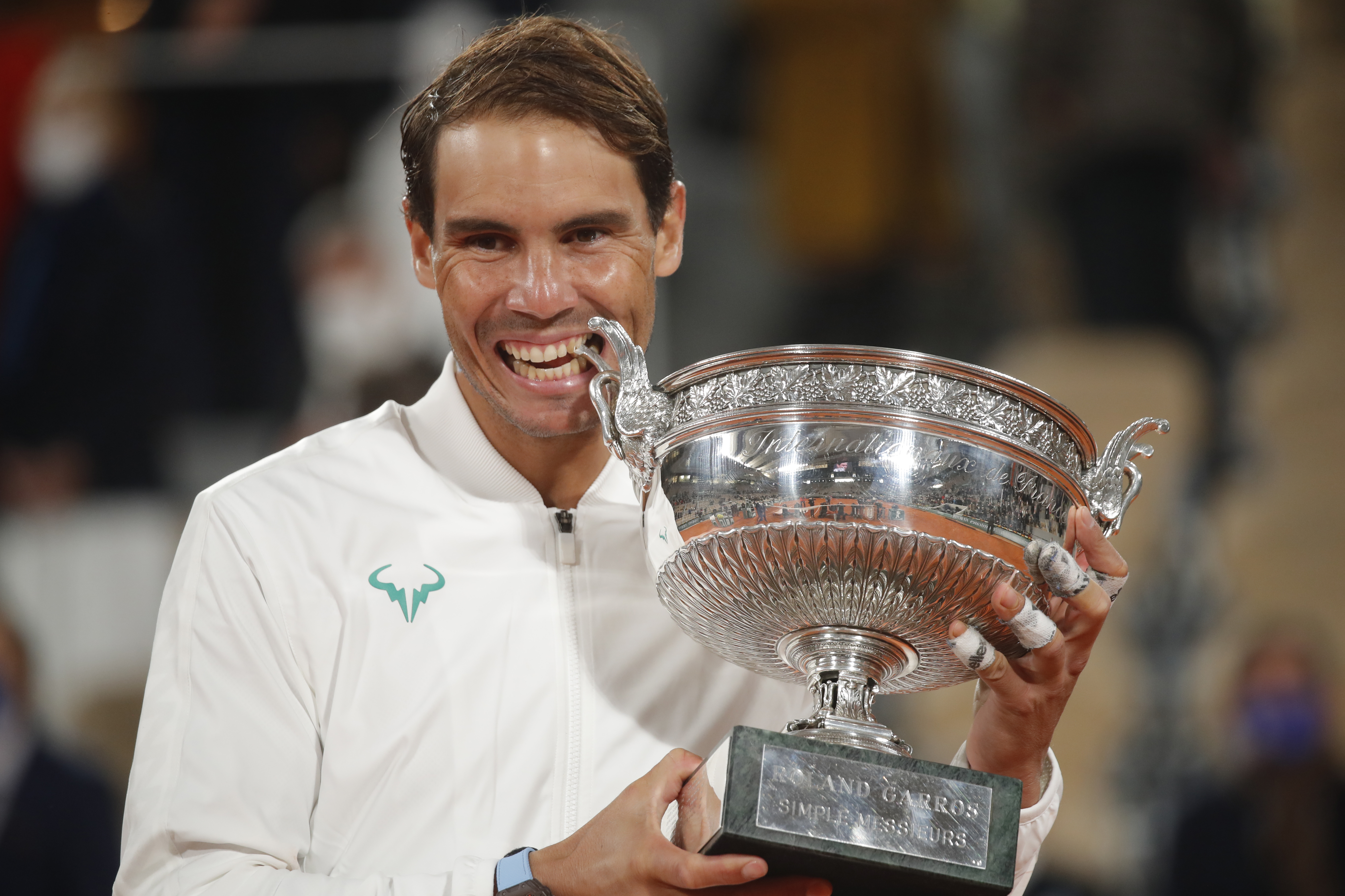 Rafael Nadal gana ante Djokovic su 13 Roland Garros
