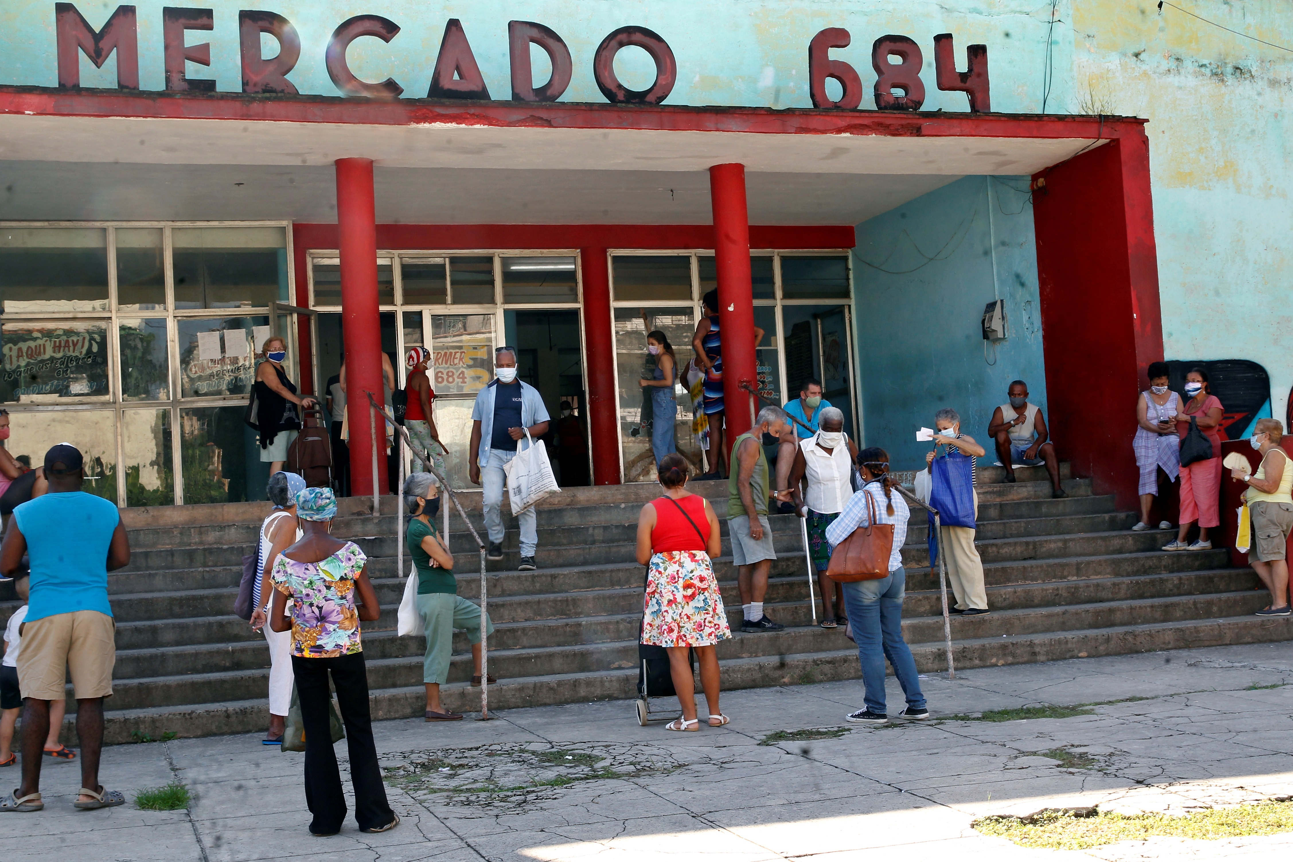 Cuba reporta 906 nuevos casos de Covid-19 y prevé alta incidencia en febrero