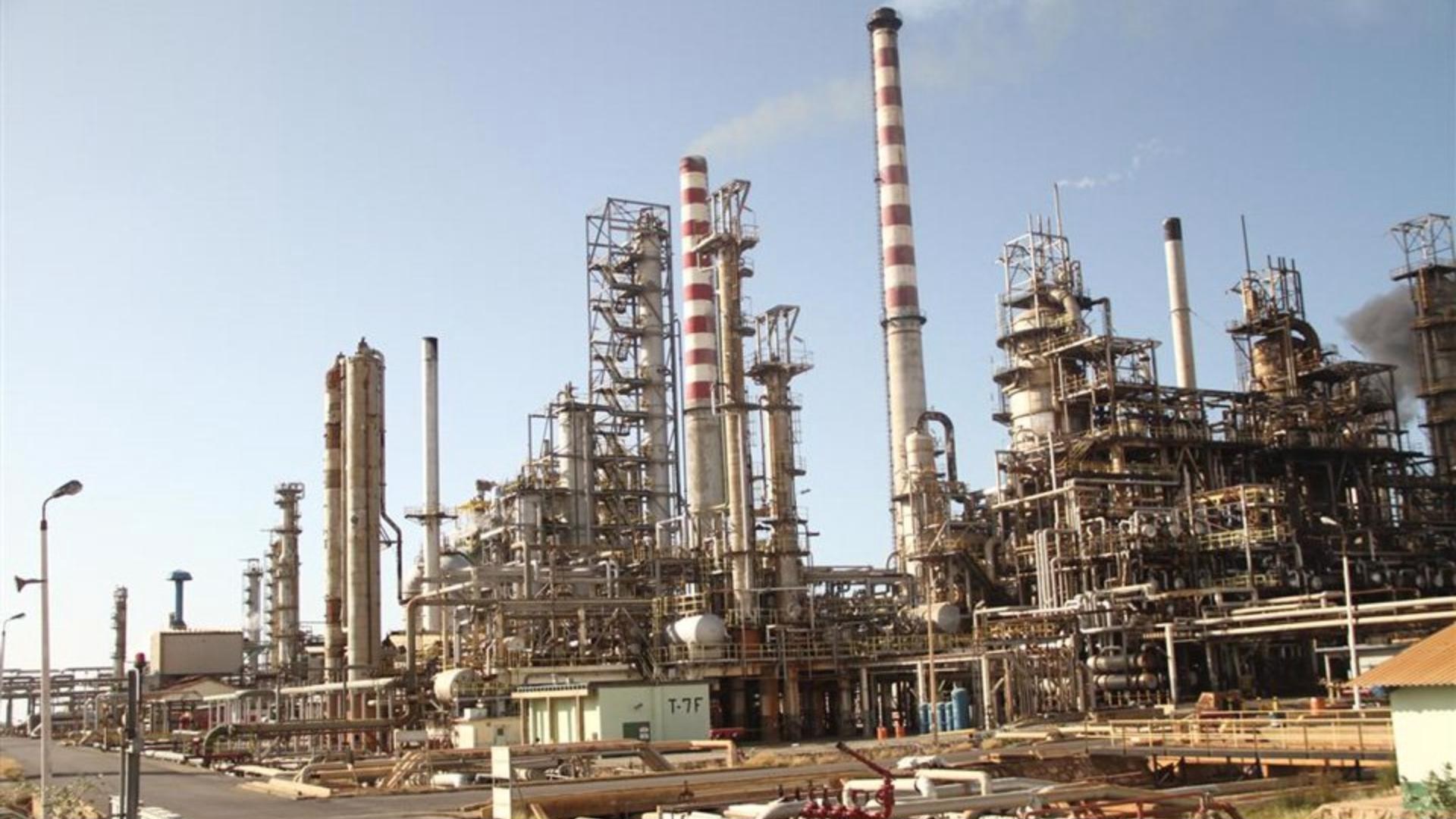 Se reanudó la producción de nafta en la refinería Cardón este #27Oct