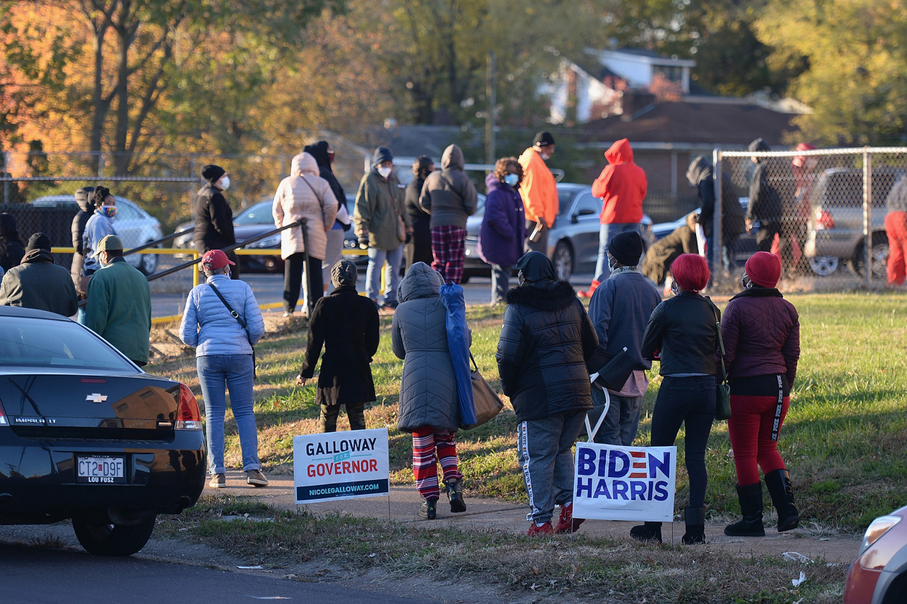 Elecciones 2020: Miles de estadounidenses protagonizan largas filas para emitir sus votos (FOTOS)