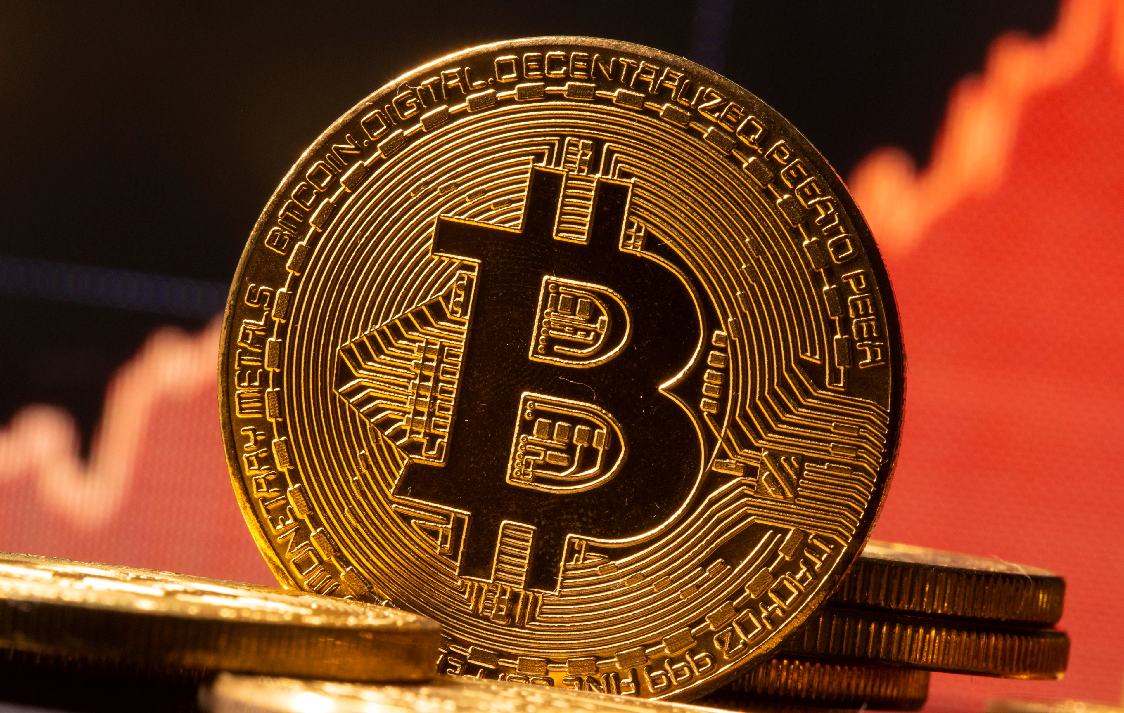 El valor del bitcoin marca nuevo récord: Cerca de los 28.600 dólares