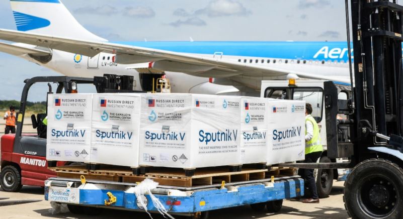 Aterrizó en Argentina el vuelo con el tercer cargamento de la vacuna rusa Sputnik V