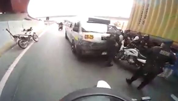La espectacular persecución policial a un conductor que atropelló a una agente de tránsito en Perú
