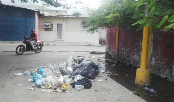 En Cumaná enfrentarán a la justicia aquellos que arrojen basura en las calles (Video)