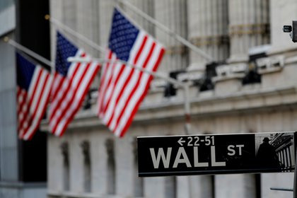 Wall Street cierra con doble récord su mejor semana desde noviembre