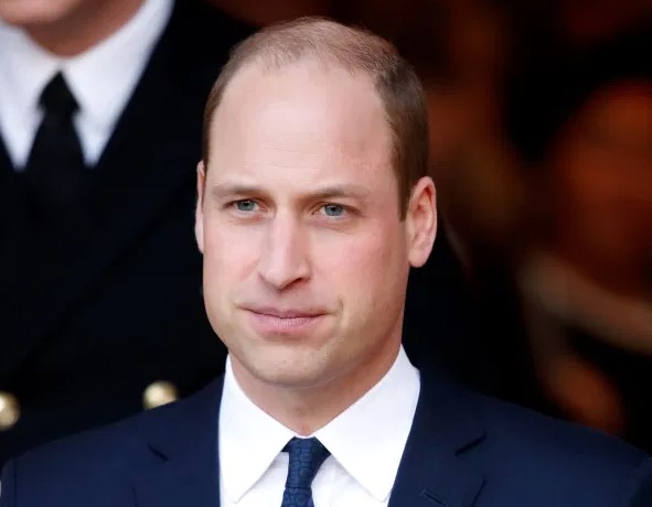 El príncipe de Gales retoma sus actividades oficiales tras la operación de su esposa