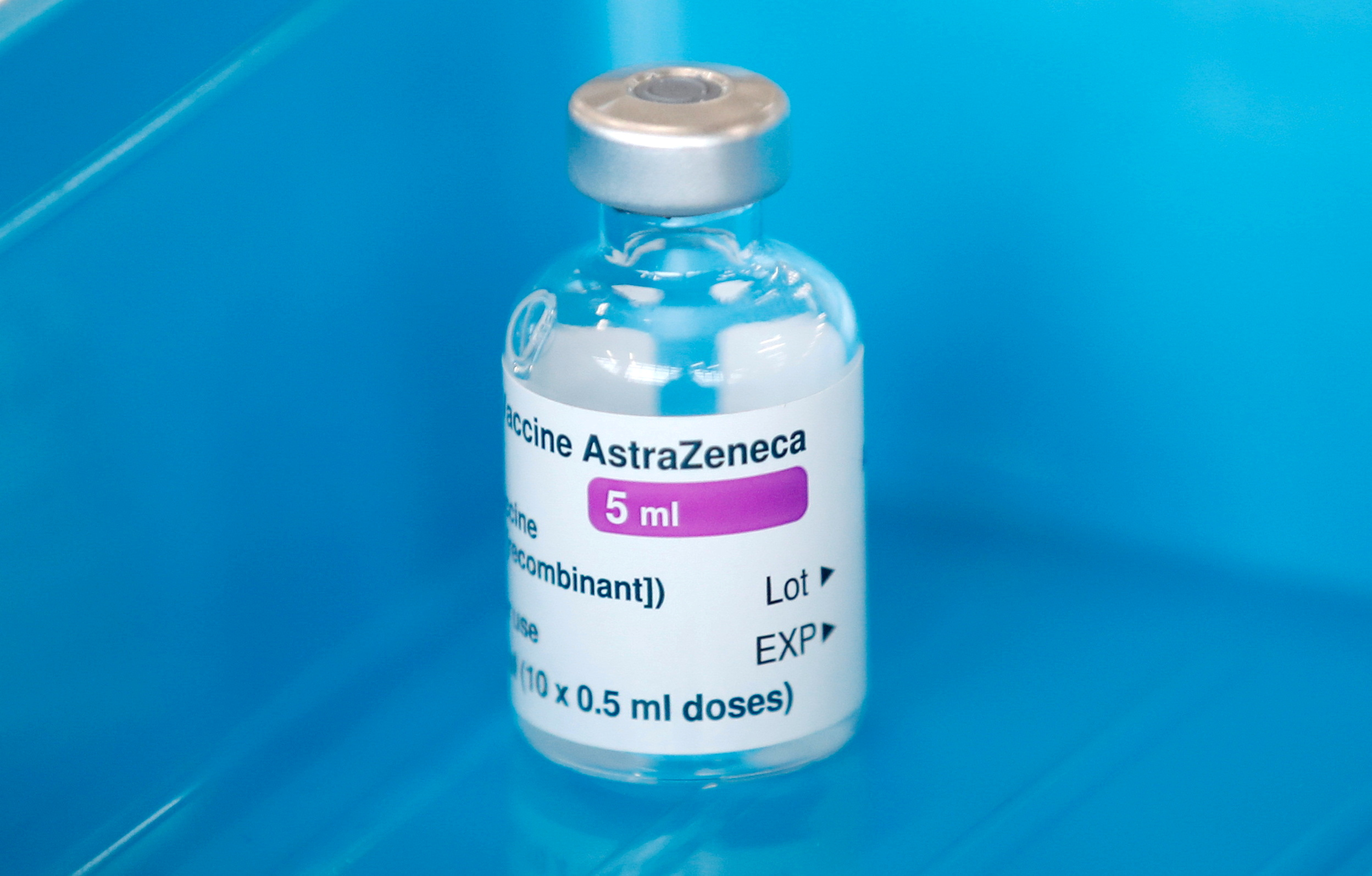 Familia de una posible víctima de inoculación de AstraZeneca pide a la gente que se vacune