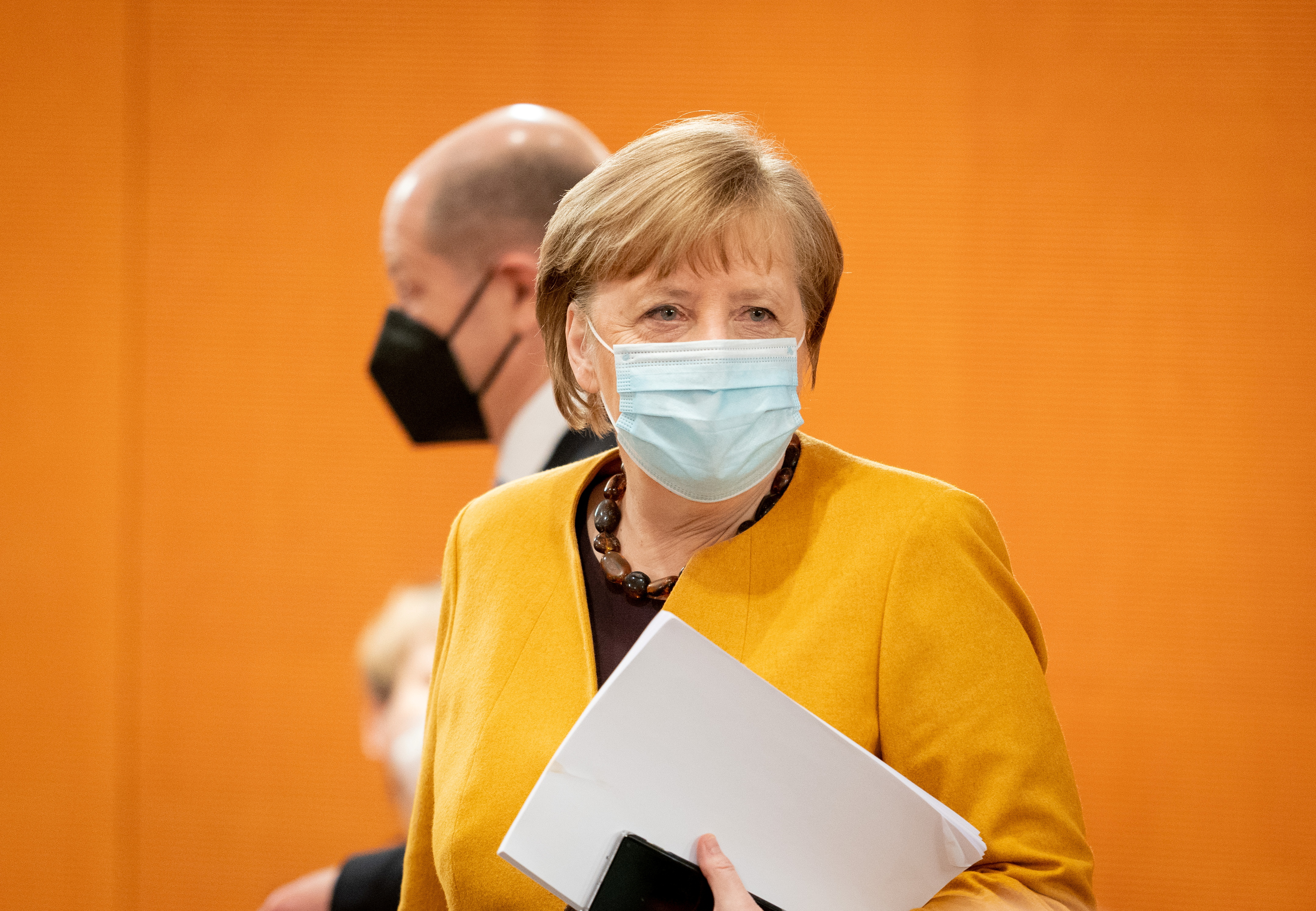 Merkel convoca reunión de crisis en Alemania por medidas antiCovid