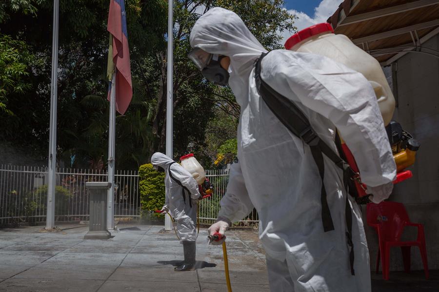 Venezuela supera las 2.500 muertes por coronavirus