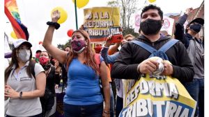 Las tres claves para entender las protestas en Colombia y la indignación contra la reforma tributaria