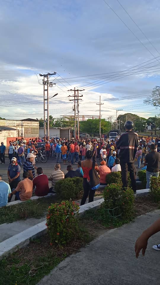 Protesta en Achaguas para surtir gasolina