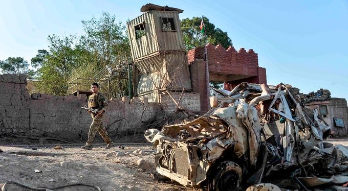 Al menos 25 muertos y más de 90 heridos en atentado con carro bomba en Afganistán