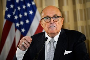 EEUU exige a Giuliani datos sobre la financiación de Trump tras elecciones